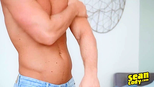 Sumner's Furious Masturbation Session - California Hotness Unleashed!