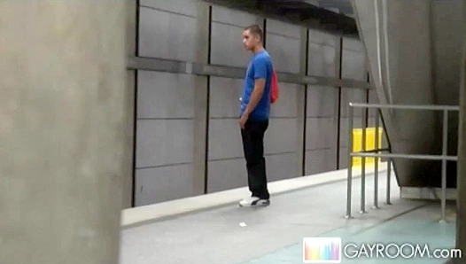 Sneaky Stroke ~ Dude Masturbates Secretly at Busy Subway Station