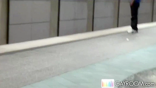 Sneaky Stroke ~ Dude Masturbates Secretly at Busy Subway Station