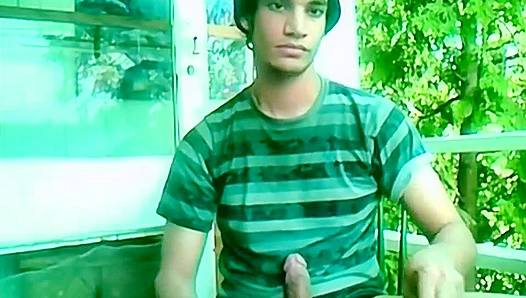 Tristan Jacks Off Outdoors for Your Pleasure - OurBoyFriends