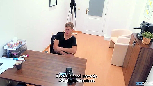 Bossy Stud Dominates Newcomer in Intense POV Fucking - XXX Gay