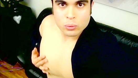 Pretty Boy Flexes His Big Ass for You - OurBoyFriends