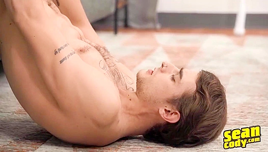 Hot Footballer Cums All Over His Face - Sean Cody