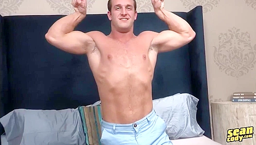 Ripped Stud Flexes & Blasts Loads – Sean Cody