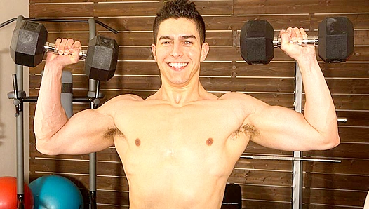 Fit Brunette Hottie Fred Pumps Iron & Cums Hard - Sean Cody