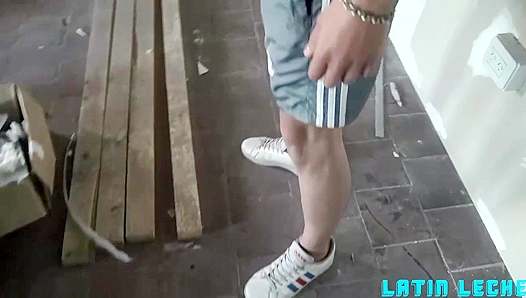 Latin Hottie Sucks Cock Like a Pro - Leche Lover