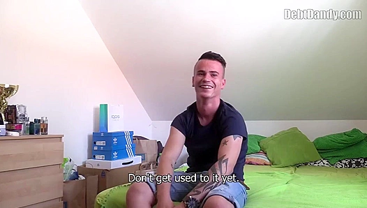 Tattooed Stud Gets Pound(ed) – Debts Paid