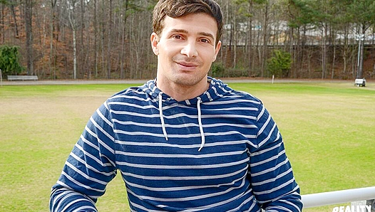 Str8 Guy Erik Takes It Up the Ass for Cash - Chaser Chronicles