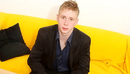 POV ~ Georgio Black Fucks Fresh-Faced Justin Conway Bareback at Audition