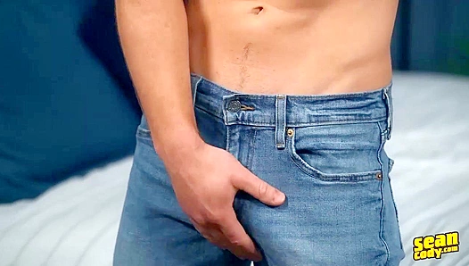 Hot Hunk Palmer Cums Hard Live on Cam - Sean Cody Exclusive