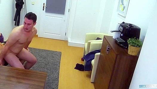 Chubby Czech Amateur Gets Pounded Raw -Dirty Scout