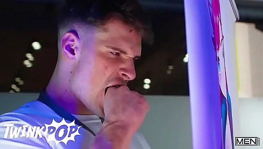 TWINKPOP - Axelle Rose Sucks And Rides Malik Delgaty After Taking His Cock Behind The Booth