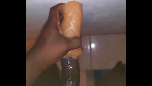 Jerking off S3 E3