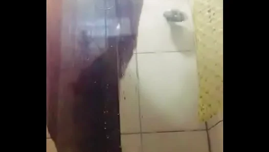 Gay Amateur Handjob and Bath Fun With a Horny Stud