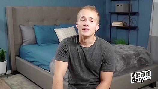 Kit's Bubble Butt Rides a Dildo to Mind-Blowing Orgasm - Sean Cody