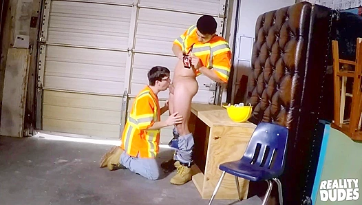 Hard-Hitting Action ~ Construction Worker Axel Kane Gets Pounded - Reality Dudes