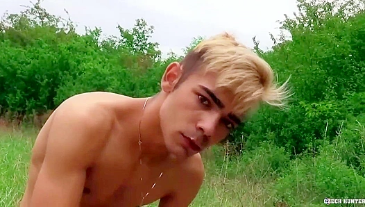 Bleached Twink Cums Hard During Outdoor Anal Adventure
