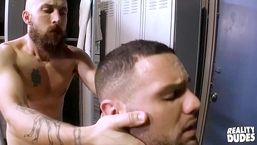 Dustin Steele & Julian Knowles ~ Locker Room Quickie - Reality Dudes