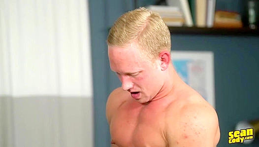 Ripped Blonde Jeremie Masturbates Wildly - Sean Cody Exclusive