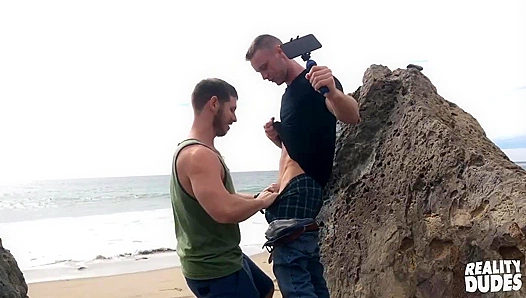 Beefy Brandon Evans & Spencer Whitman Fuck Wild Outdoors - Reality Dudes