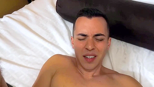 Paul Wagner Tempts Straight Twink David Blake ~ A Str8 Chaser Seduction