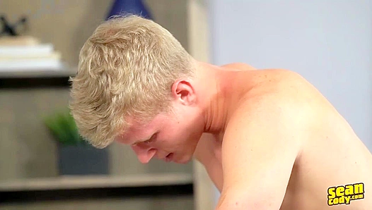 Blonde Hottie Thomas Masturbates Intensely - Sean Cody