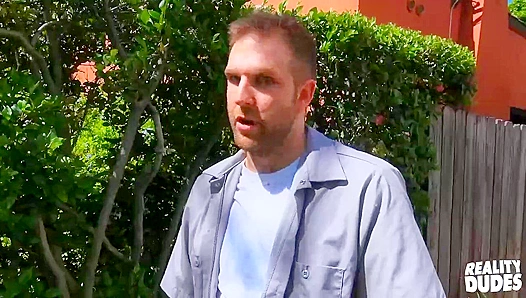 Straight Gardener Jay Taylor Gets Fucked Outdoors - Str8 Chaser