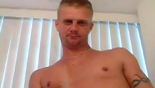 Floridian Hottie Bryce Jacks His Hard Dick - Hot Dudes Over 30