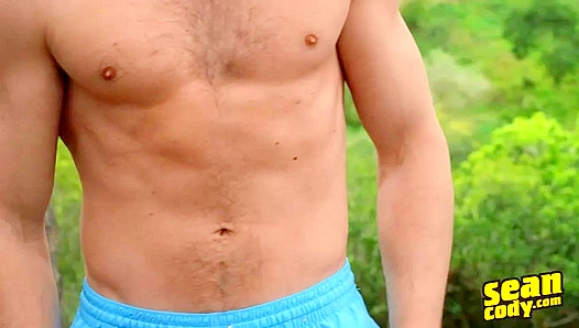 Justin & Brysen Flex Muscles Before Hardcore Sex - Sean Cody