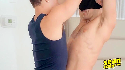 Ripped Dudes Pound Each Other to Mind-Blowing Orgasms - Sean Cody