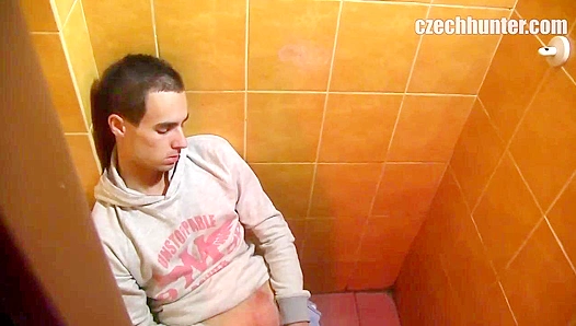 Thirsty Czech Guy Masturbates Intensely for Czech Hunter