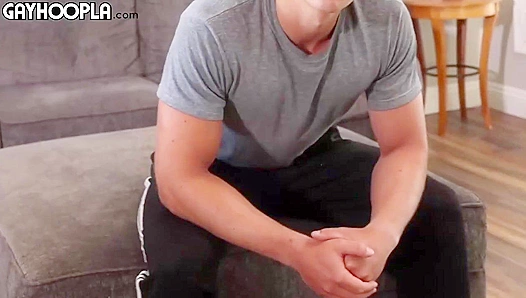 Beefy Stud Shows His Cock, Hides His Face