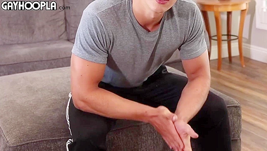 Beefy Stud Shows His Cock, Hides His Face