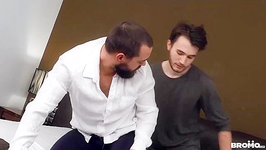 Hairy Dudes Get Steamy in Hot Gay Porno - Bromo US