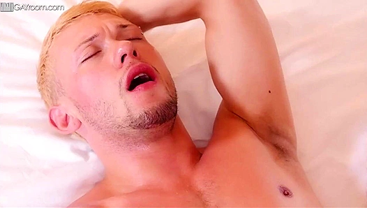 Bound and Blissful ~ Hot Hunks Pushing Sexual Limits at Gayroom