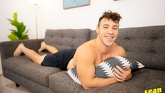 Cute Hottie Masturbates to Massive Load - Sean Cody