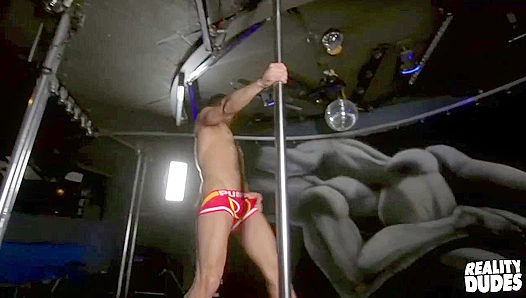 Ripped Jeremy Sparks Strips Down & Strokes His Cock - Reality Dudes