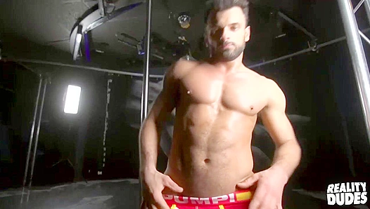 Ripped Jeremy Sparks Strips Down & Strokes His Cock - Reality Dudes