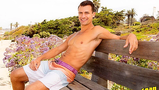 Shy Hunk Malcolm Takes On His Solo Fantasies - Sean Cody