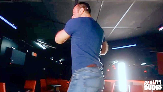 Beefy Daddy Darcy Oak Strips Down for You – Reality Dudes POV