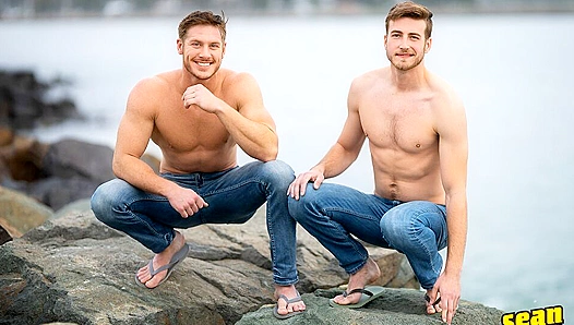 Hot Hunks Jax & Kurt Couch Fuck - Sean Cody