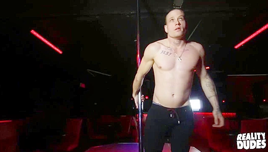 Muscly Gael Strips Down for Himself - Solo Fun from Reality Dudes