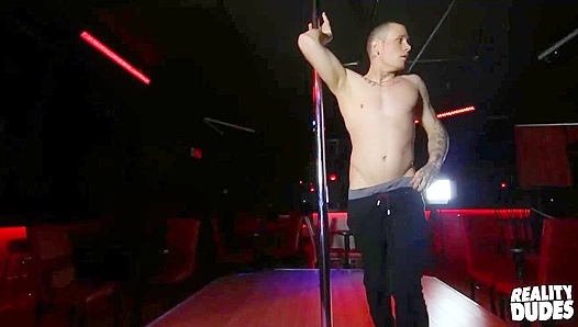 Muscly Gael Strips Down for Himself - Solo Fun from Reality Dudes