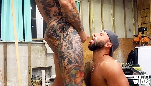 Massive Dick Amateurs Pupcheer and Tank Joey Pound Each Other Raw - Reality Dudes