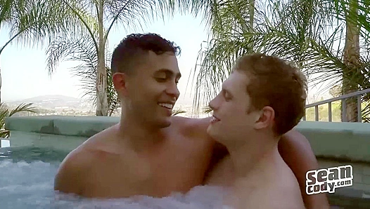 Asher fucks Kieran's tight hole with a big white cock - Sean Cody