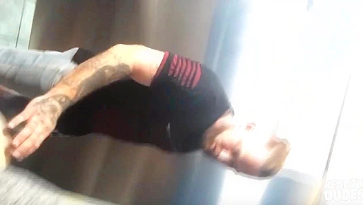 Gage Unkut Nails It in the Public Restroom - Reality Dudes