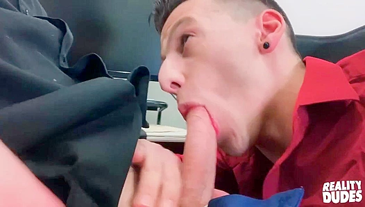 Office Heat ~ Young Collin Lust & Eric Vane Fuck at Work - Reality Dudes