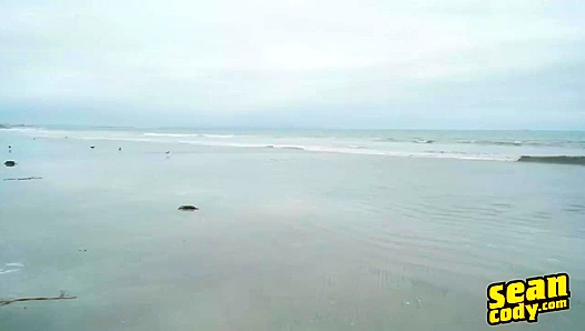 Blake & Jeb Go Raw ~ Unprotected AssFuck - Sean Cody