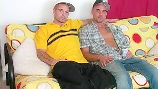 Circle Jerk initiation ~ Amateur Dudes Show Off Their Skills