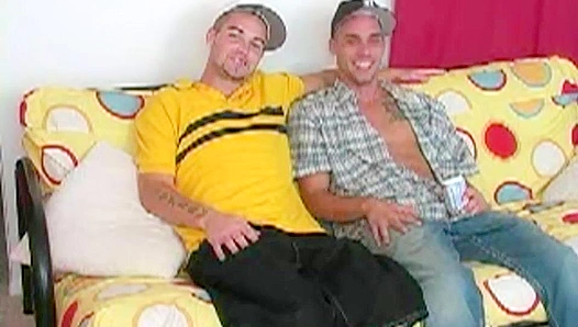 Circle Jerk initiation ~ Amateur Dudes Show Off Their Skills